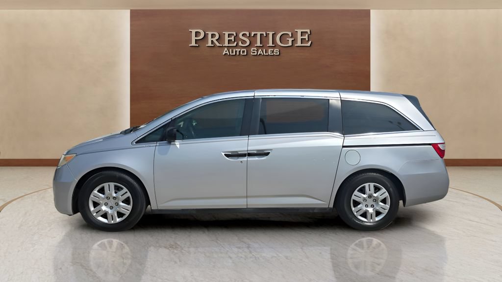 Used 2013 Honda Odyssey LX image 2