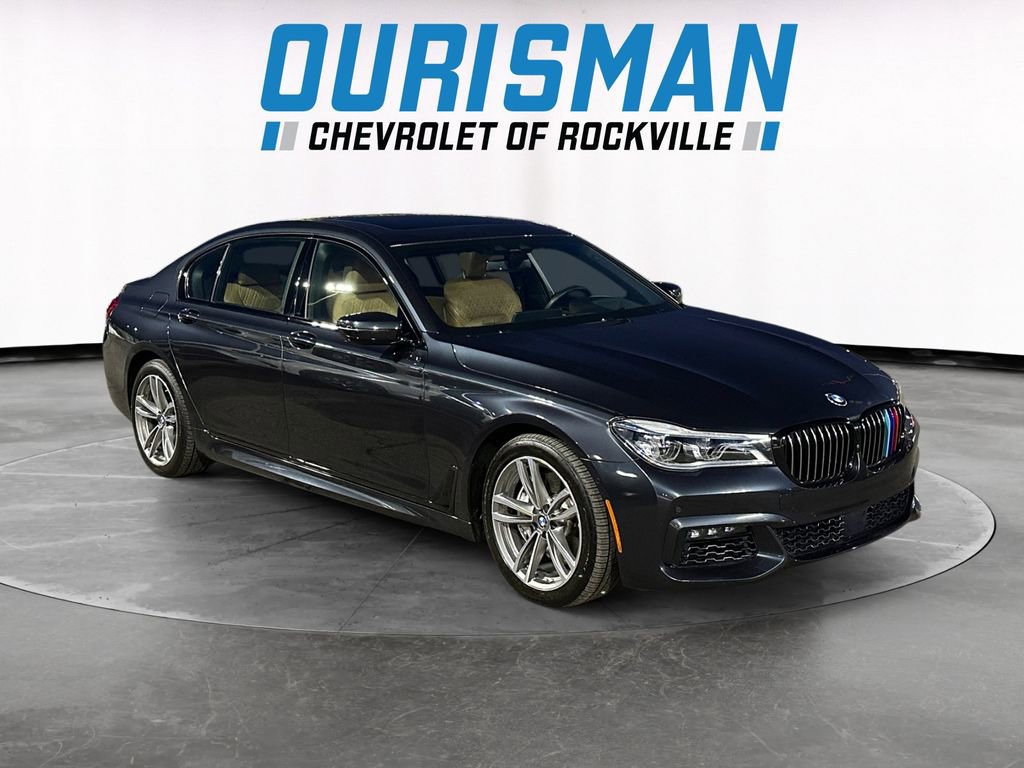 Used 2018 BMW 750i xDrive image 1