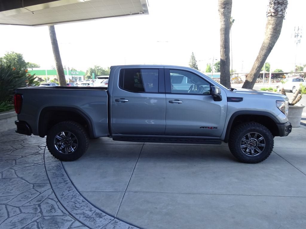 New 2026 GMC Sierra 1500 AT4X w/ LPO, Black Badging Package AWD/4WD image 11