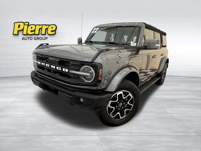Used 2022 Ford Bronco Outer Banks image 1