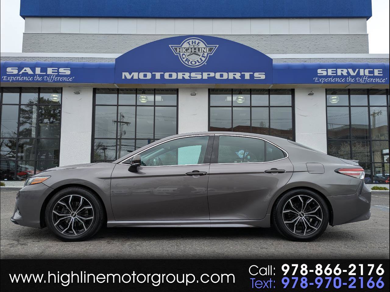 Used 2018 Toyota Camry XSE w/ Audio Package FWD image 1