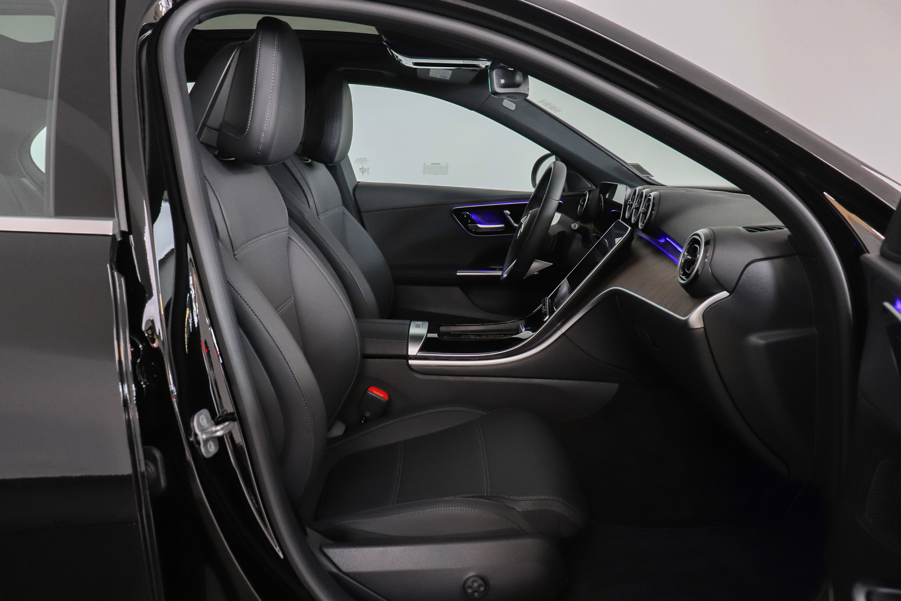 Used 2025 Mercedes-Benz C 300 4MATIC Sedan image 16