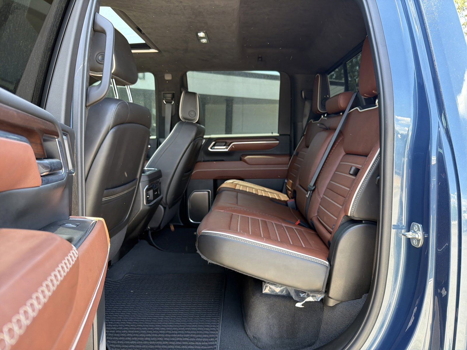 Certified 2025 GMC Sierra 2500 Denali Ultimate AWD/4WD image 29