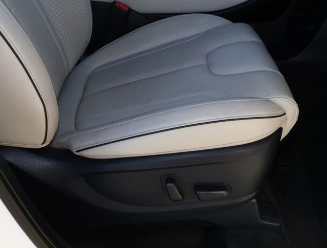 Used 2022 Hyundai Palisade Calligraphy image 19