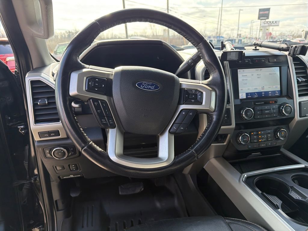 Used 2020 Ford F350 Lariat w/ Lariat Ultimate Package image 14