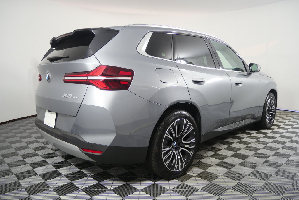 Used 2026 BMW X3 xDrive30i AWD/4WD image 4