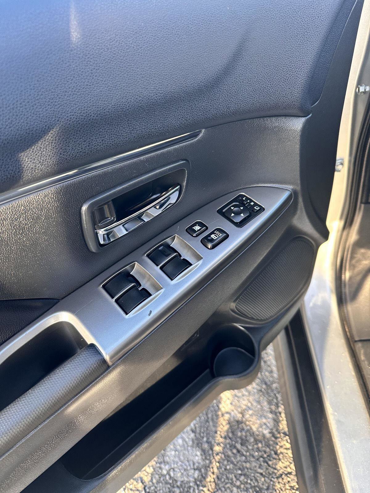 Used 2024 Mitsubishi Outlander Sport AWD image 16