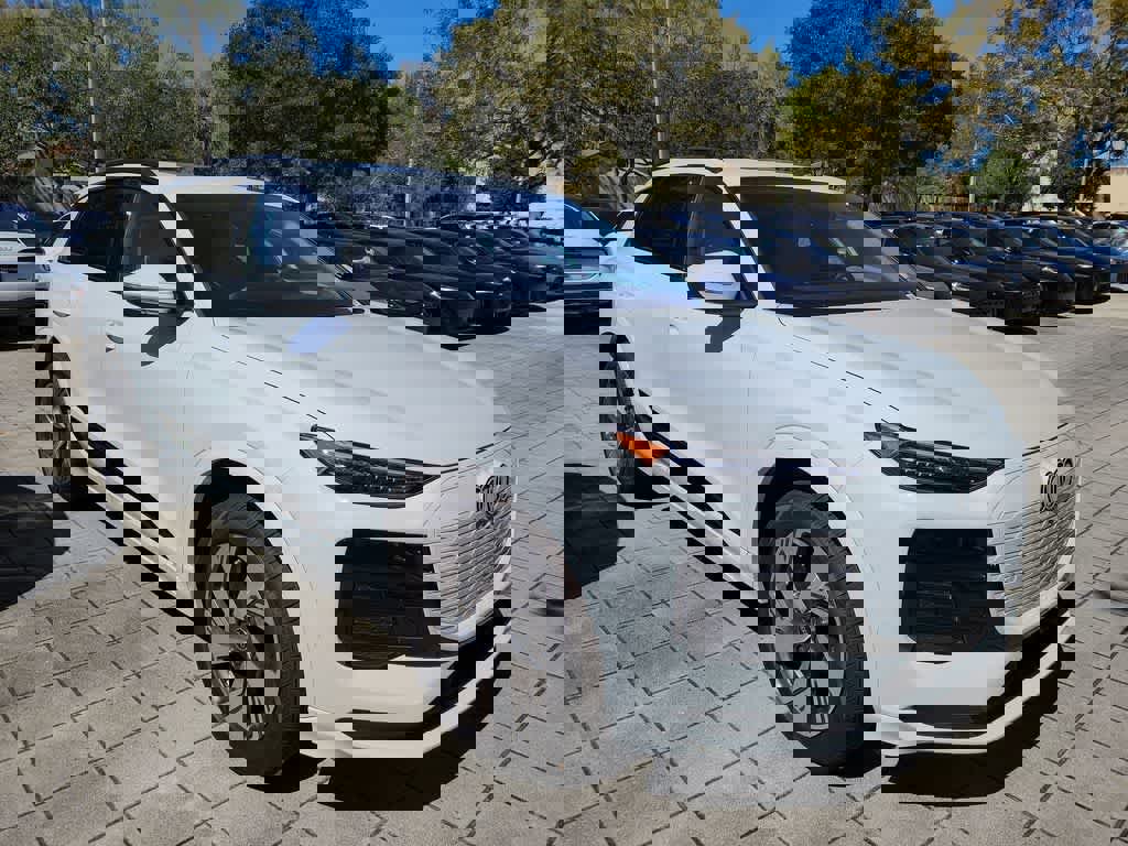 New 2025 Audi Q6 e-tron Premium Plus image 6