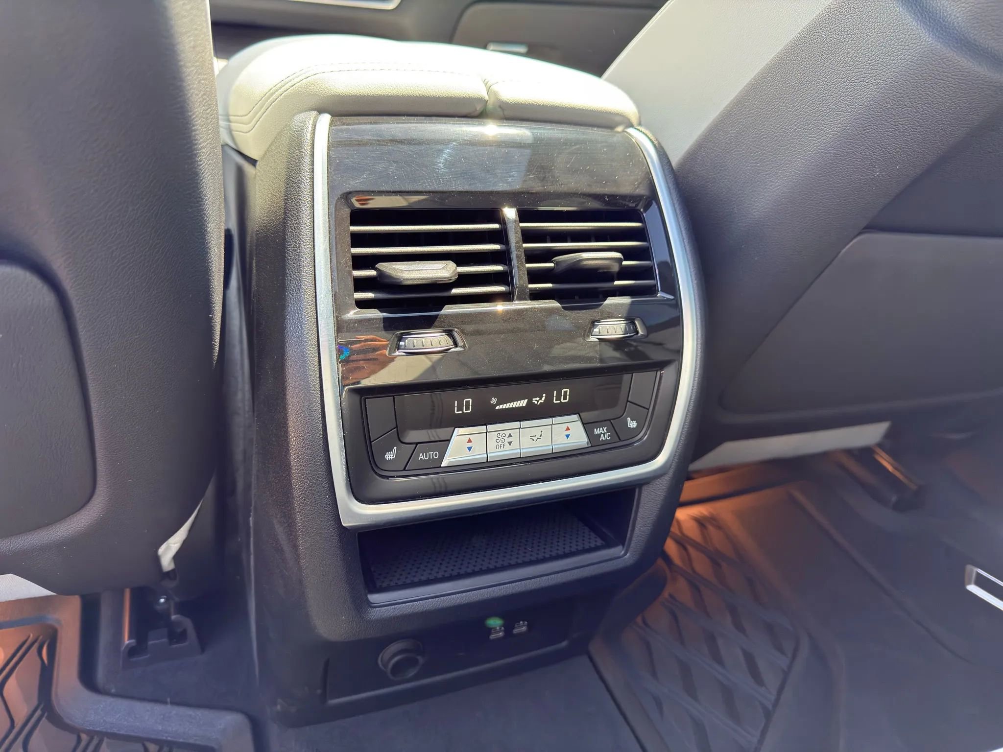 Used 2024 BMW X5 xDrive40i w/ M Sport Package image 17