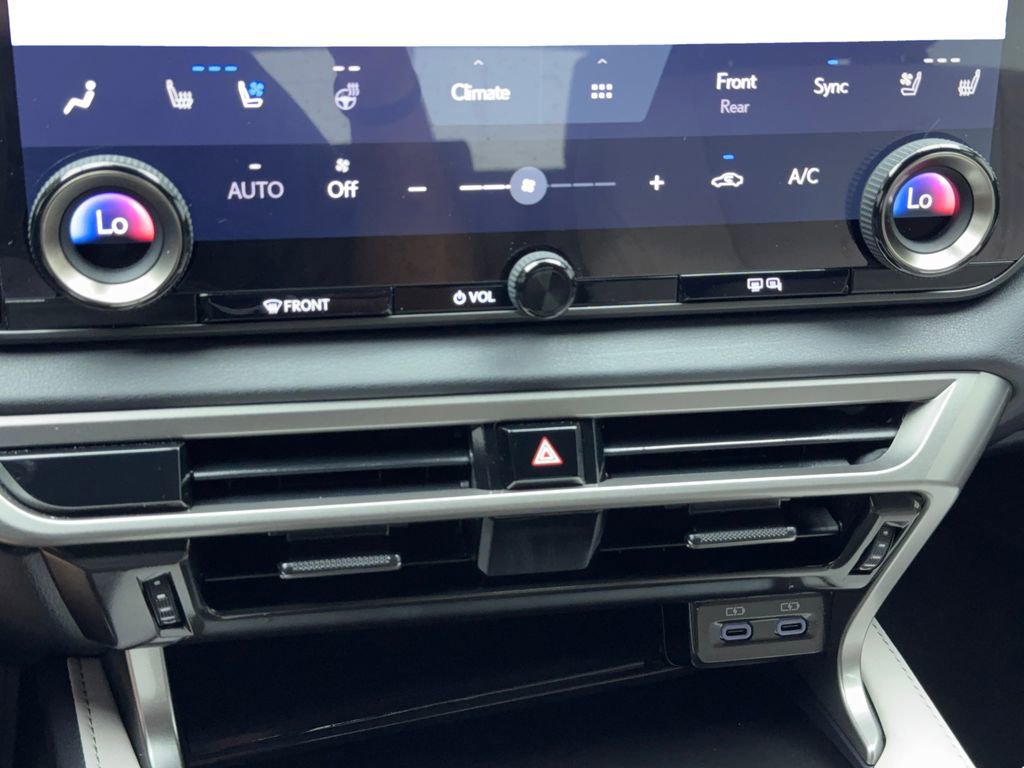 Used 2024 Lexus RX 350 Premium w/ Accessory Package (Z1) image 28