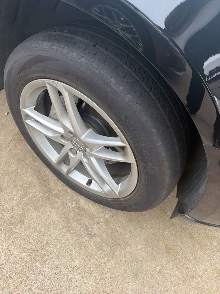 Used 2017 Audi Q5 2.0T Premium Plus w/ Technology Package image 4