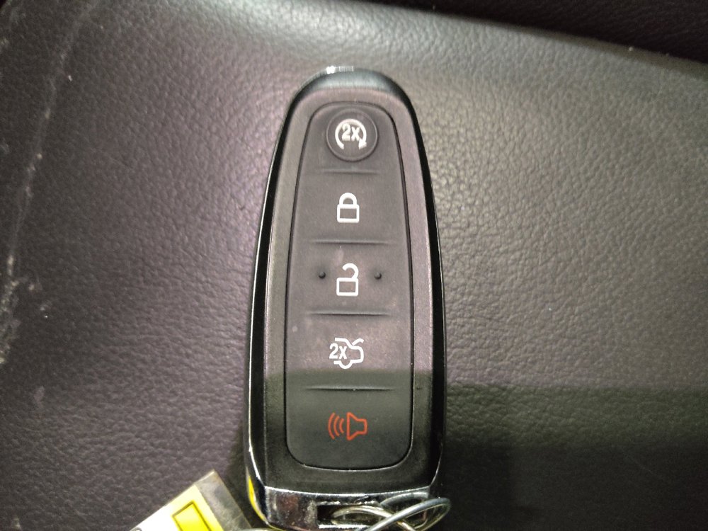 Used 2015 Ford Escape Titanium w/ Equipment Group 301A FWD image 32