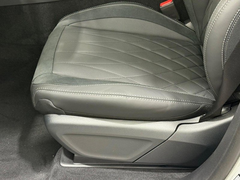 New 2026 Mercedes-Benz GLS 63 AMG 4MATIC image 18