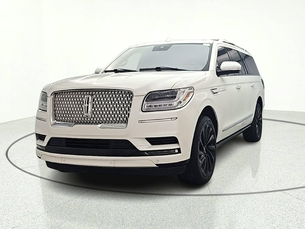 Used 2020 Lincoln Navigator L Reserve w/ Equipment Group 208A Reserve AWD/4WD image 2