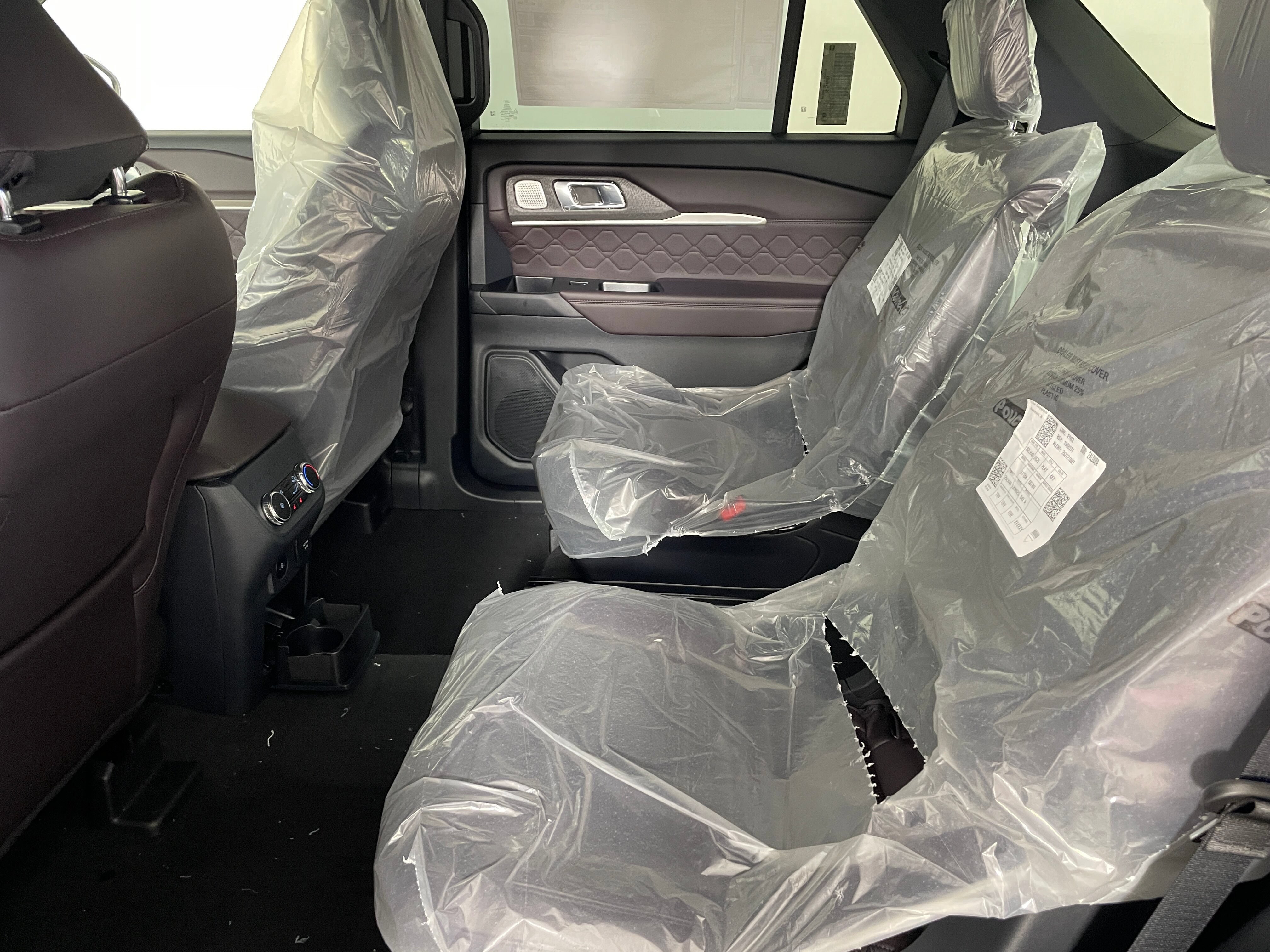 New 2027 Ford Explorer Platinum w/ 3.0L Ultimate Package AWD/4WD image 10