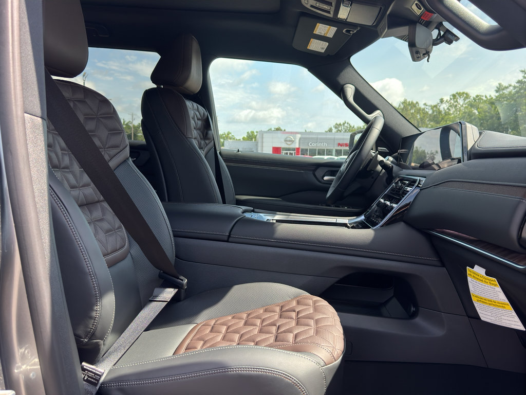 New 2026 Nissan Armada Platinum AWD/4WD image 17