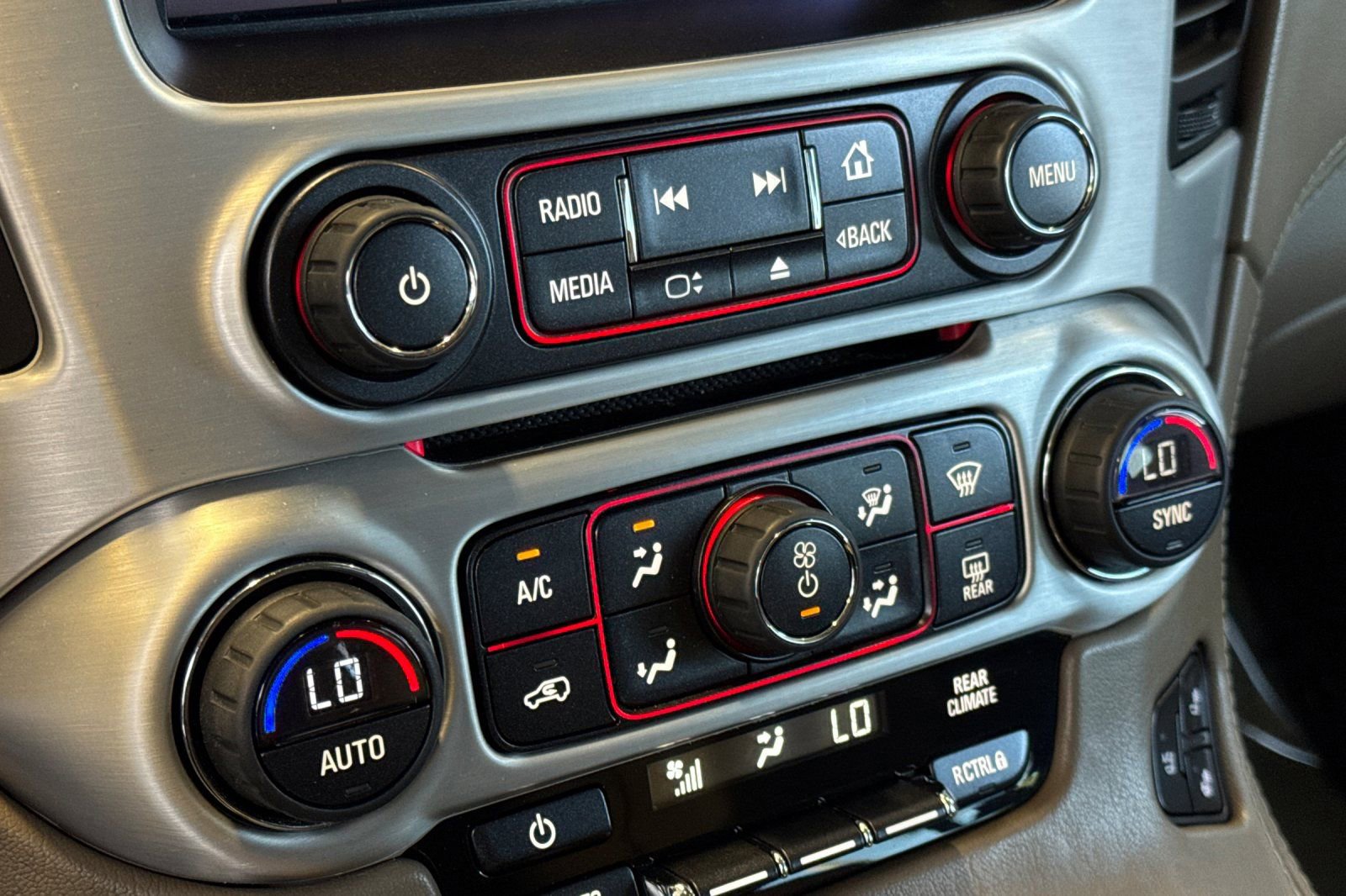 Used 2015 GMC Yukon SLT w/ Open Road Package image 26