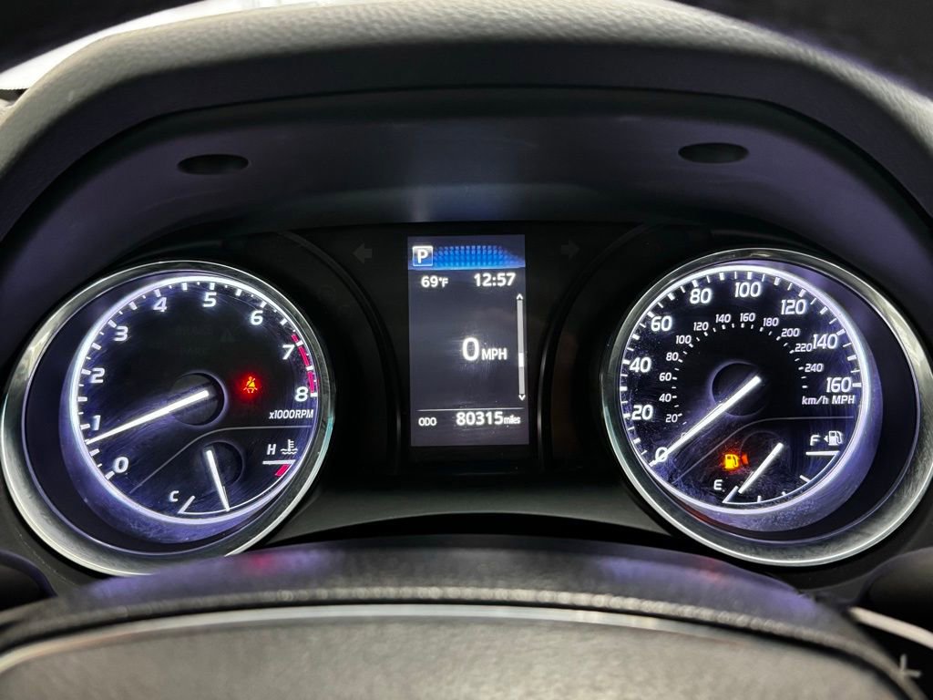 Used 2020 Toyota Camry SE image 11