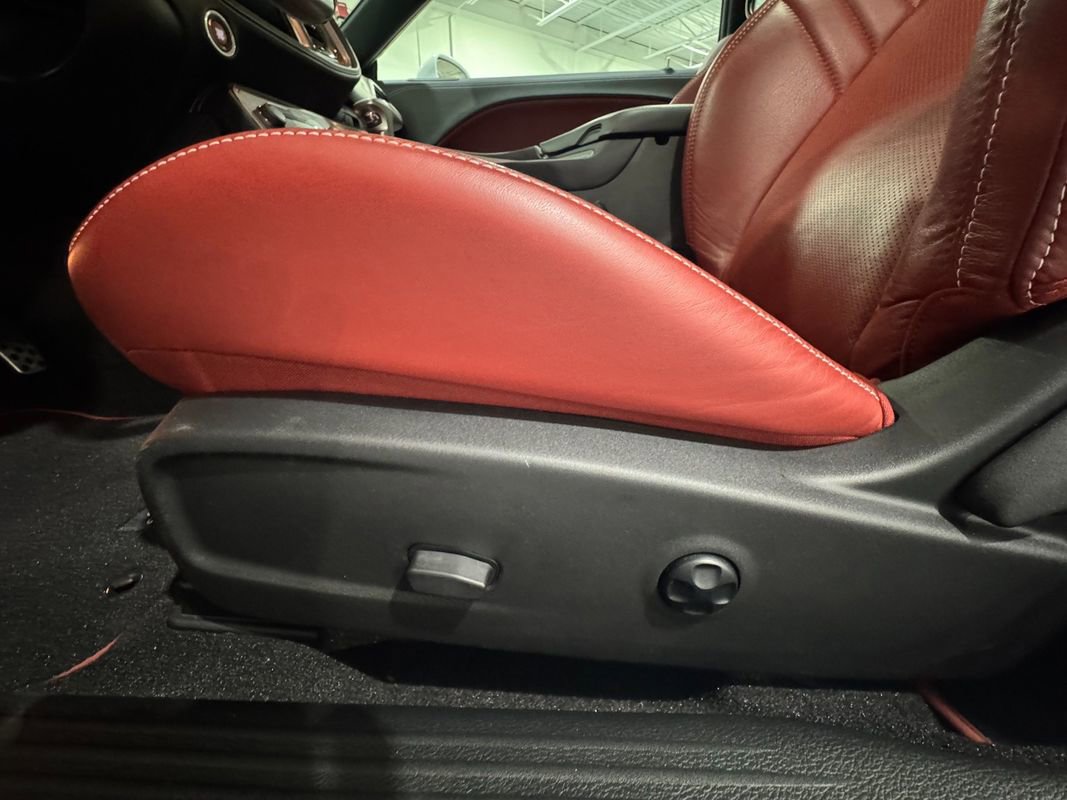 Used 2023 Dodge Challenger SRT Hellcat w/ Driver Convenience Group image 11