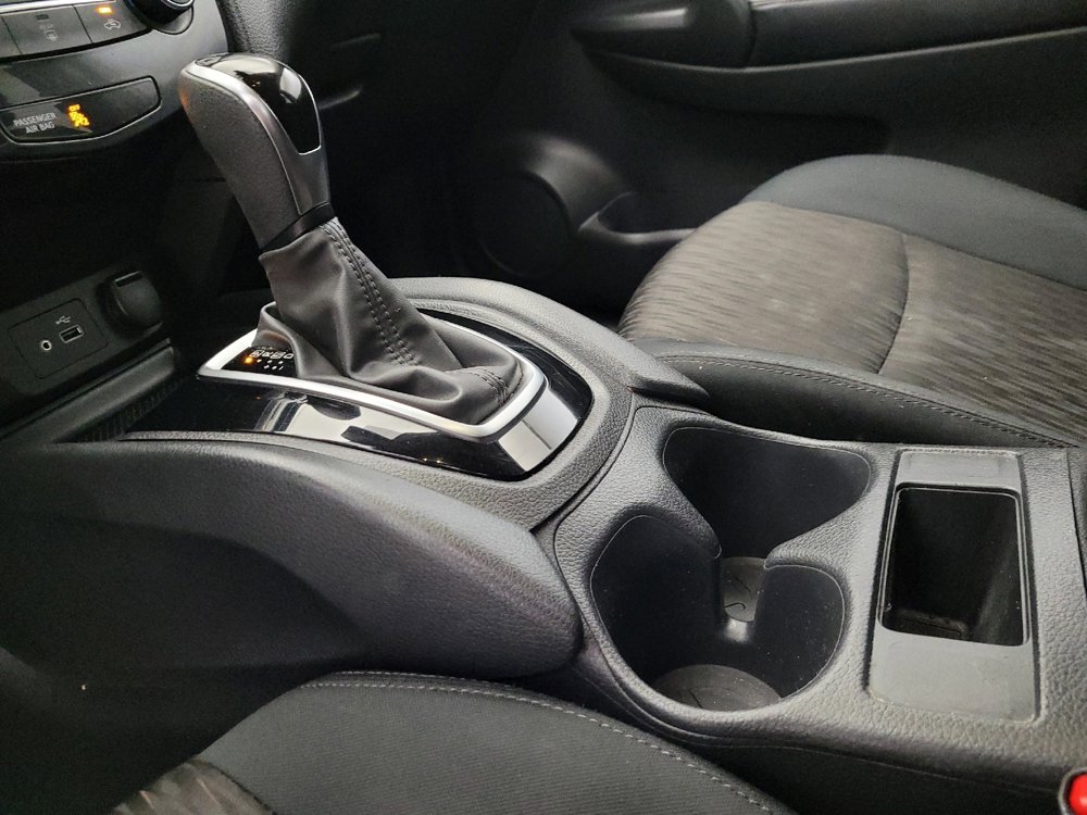 Used 2019 Nissan Rogue S image 26