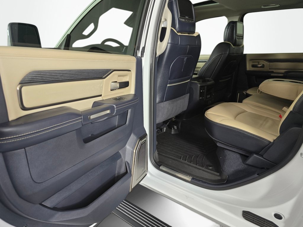 Used 2023 RAM 3500 Limited AWD/4WD image 34