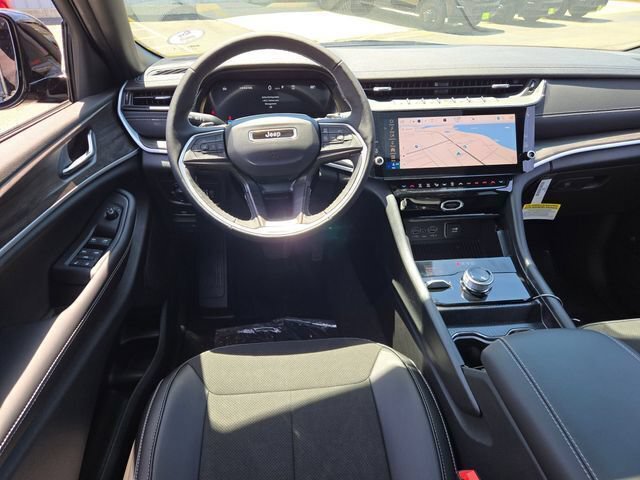 New 2026 Jeep Grand Cherokee Altitude AWD/4WD image 25