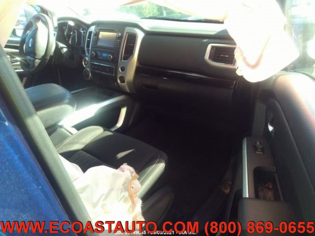 Used 2017 Nissan Titan SV AWD/4WD image 7