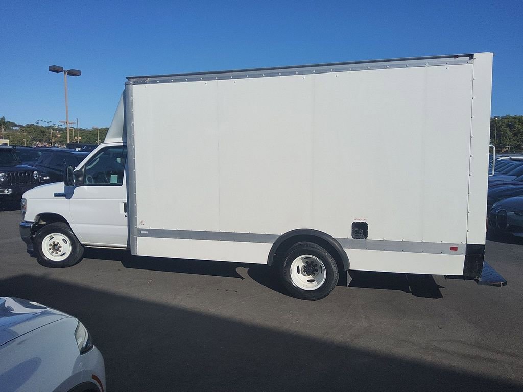 Used 2022 Ford E-350 and Econoline 350 Super Duty w/ Power Windows & Locks Group RWD image 12