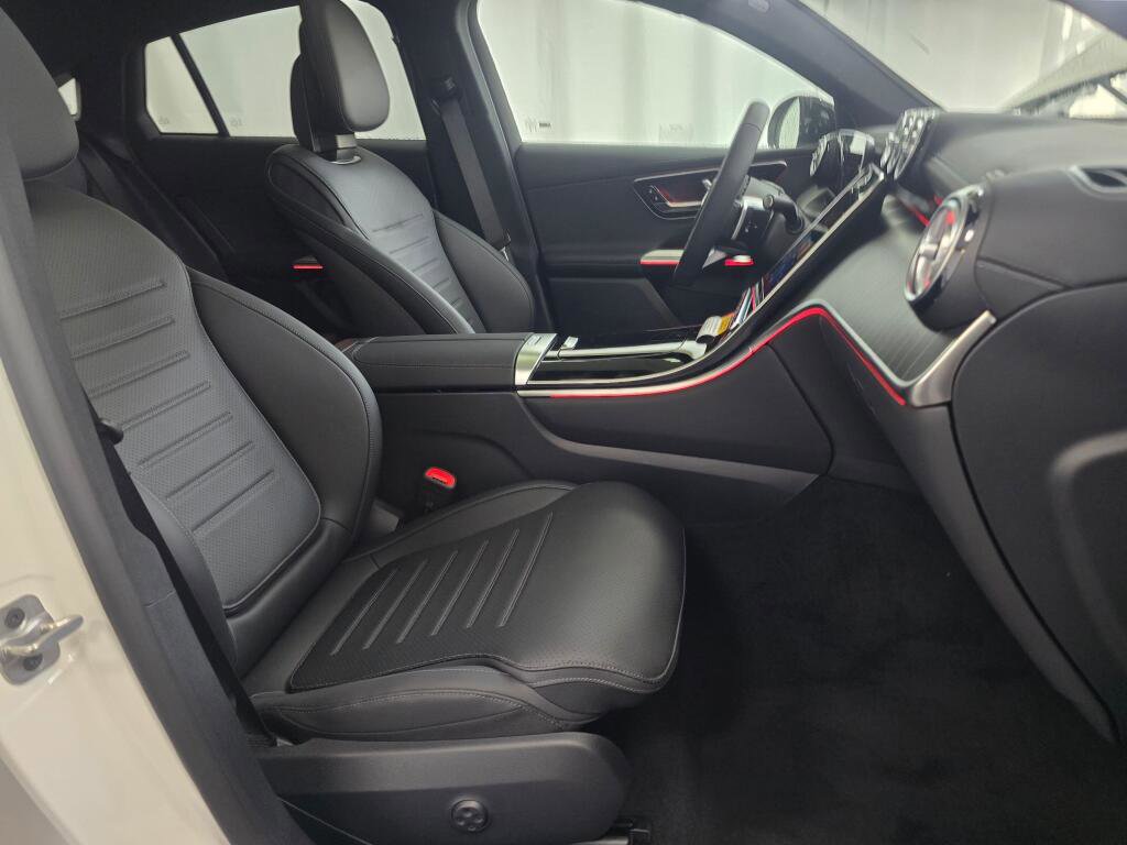 New 2026 Mercedes-Benz GLC 300 4MATIC image 26