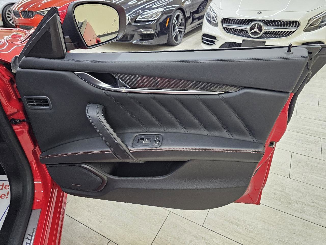 Used 2022 Maserati Ghibli F Tributo image 41