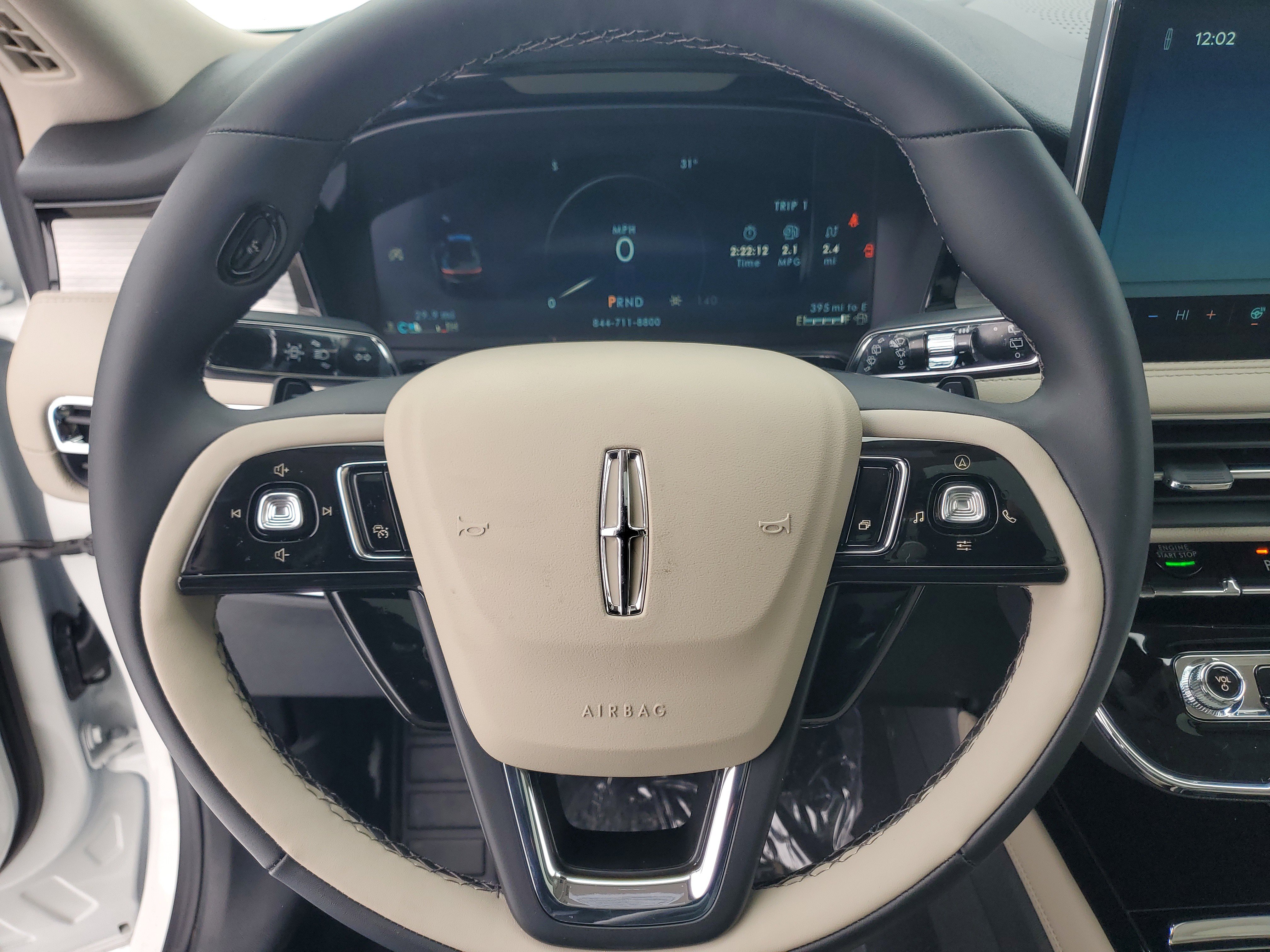 New 2026 Lincoln Corsair Premiere image 16