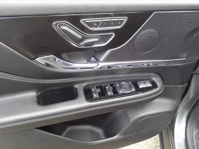 New 2024 Lincoln Corsair Grand Touring w/ Equipment Group 301A AWD/4WD image 9