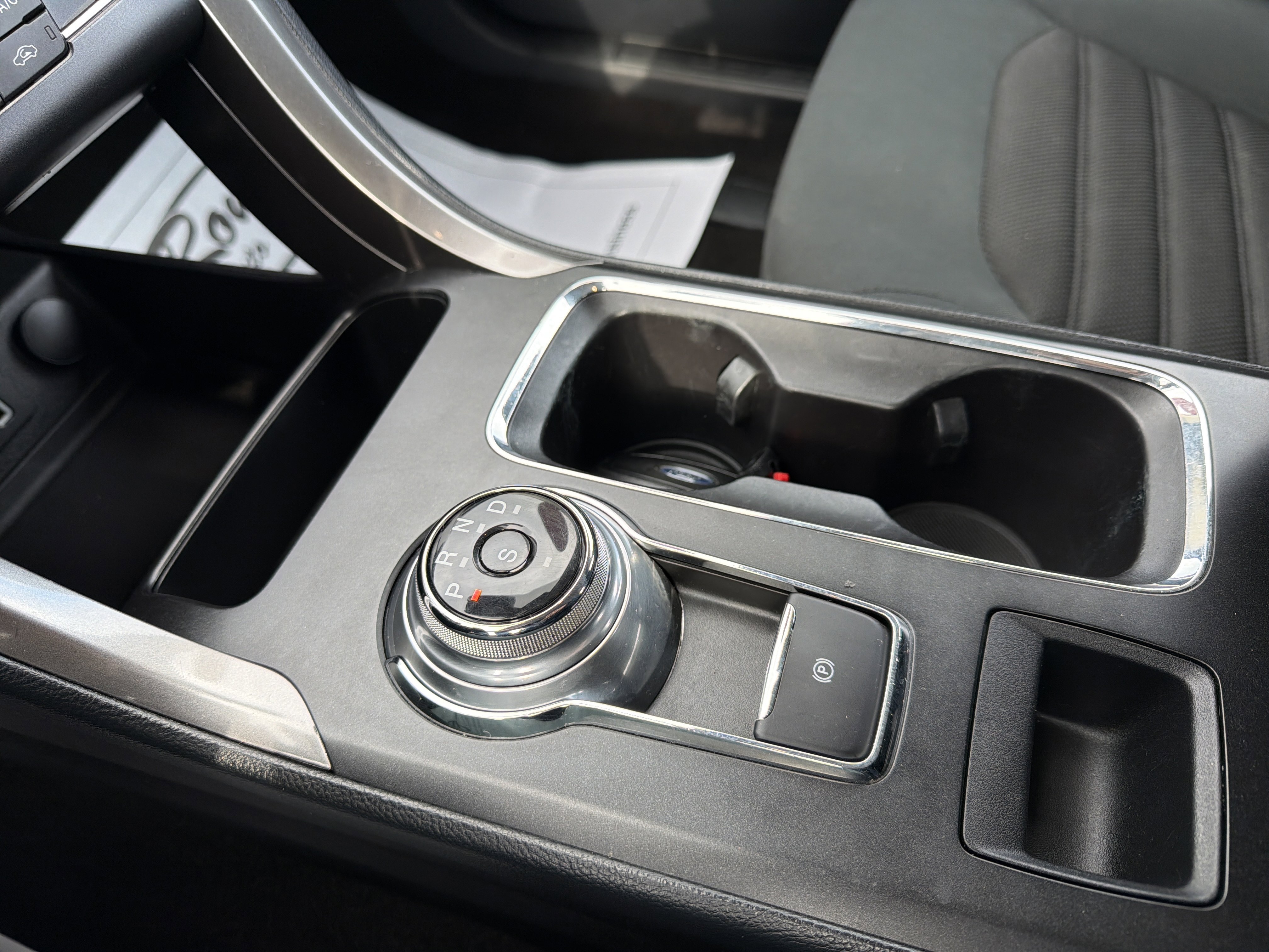 Used 2019 Ford Fusion SE image 21