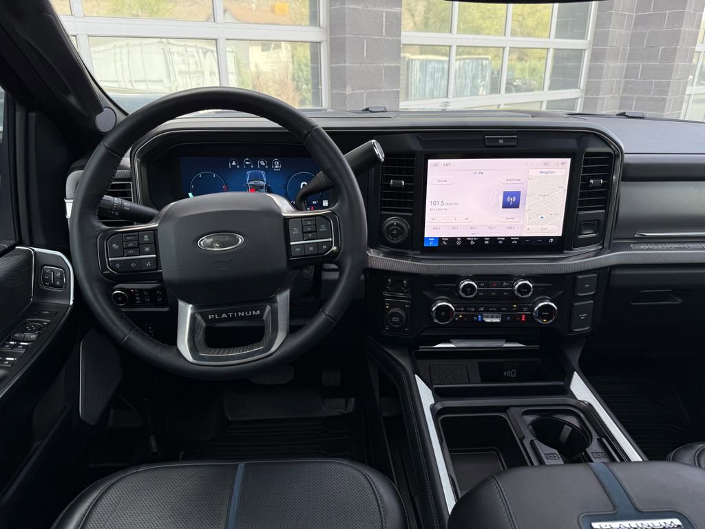 Used 2025 Ford F350 Platinum image 43