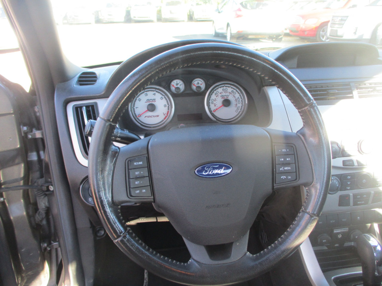 Used 2010 Ford Focus SEL image 12