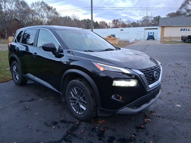 Used 2023 Nissan Rogue S image 7