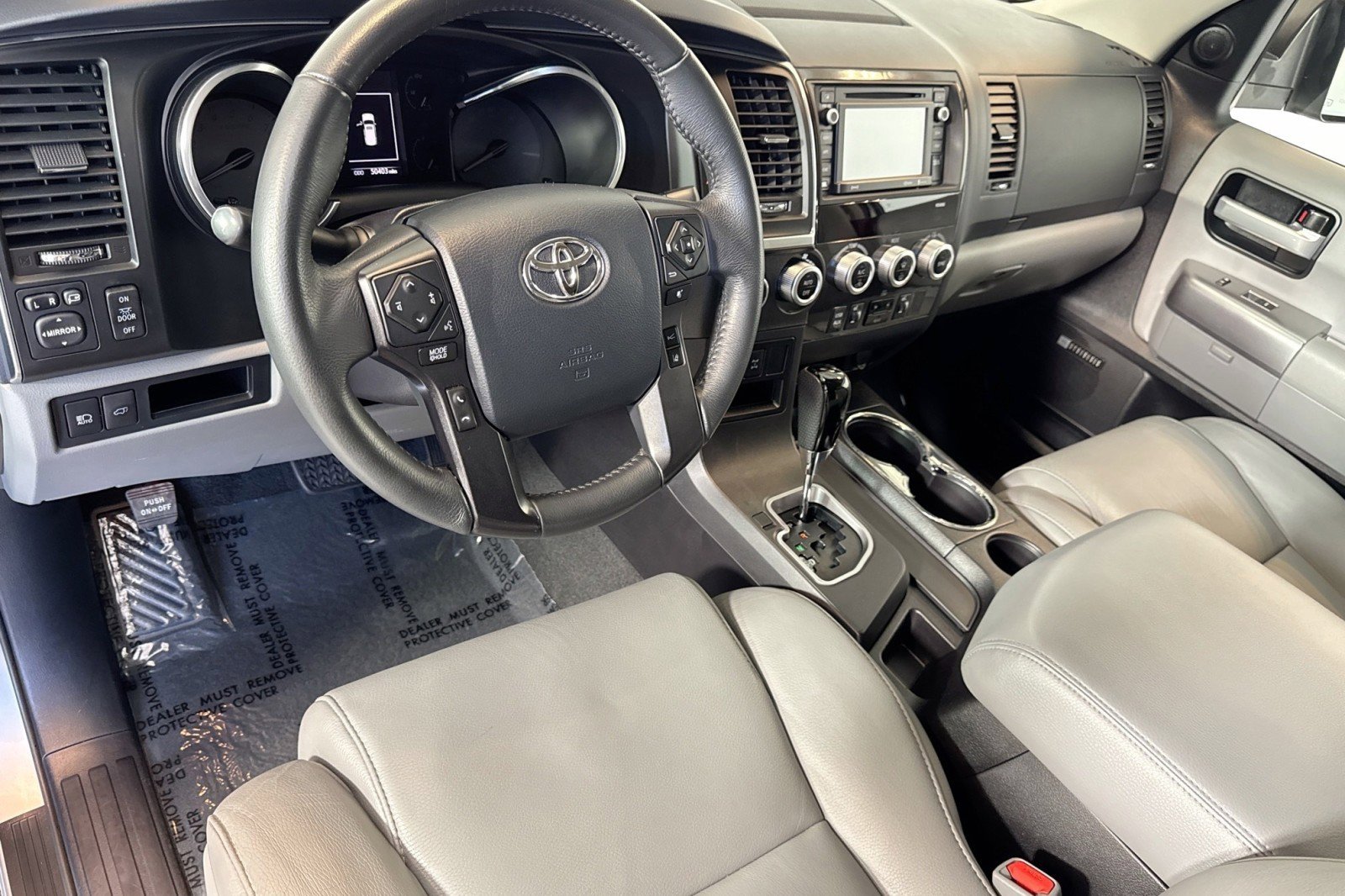 Used 2019 Toyota Sequoia Limited w/ Safety & Convenience Package AWD/4WD image 9