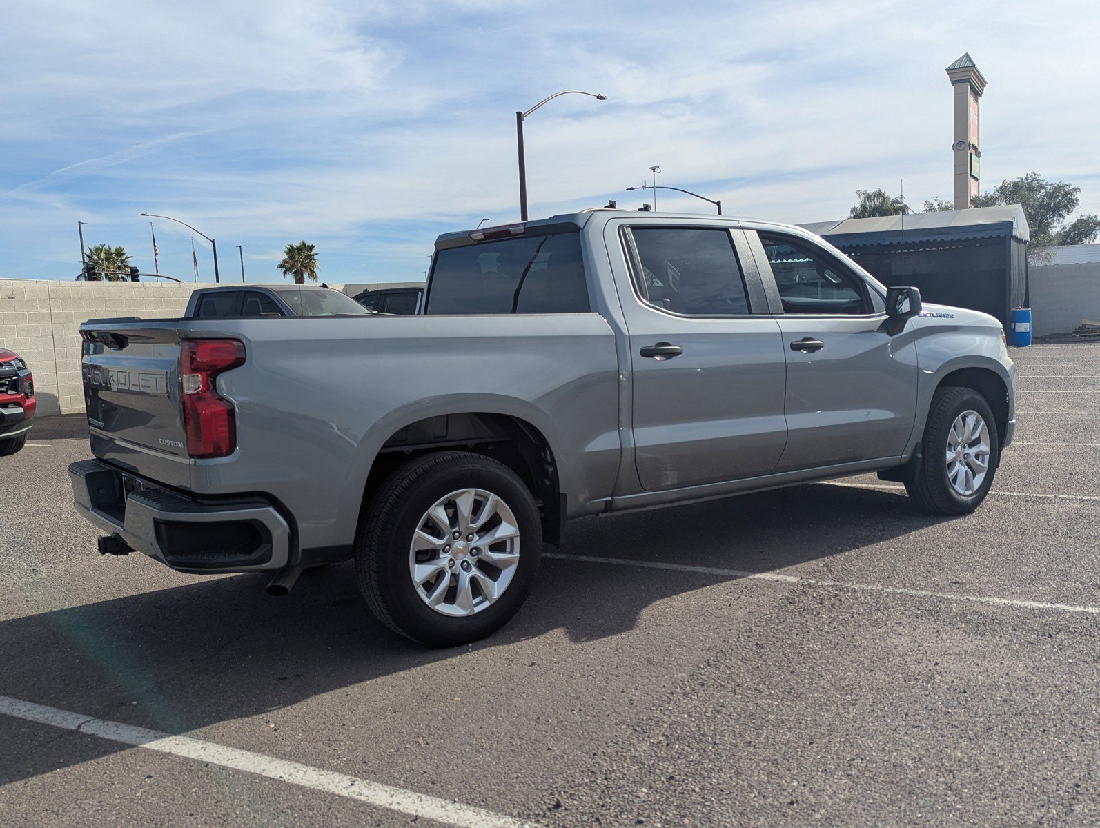 Used 2024 Chevrolet Silverado 1500 Custom image 4