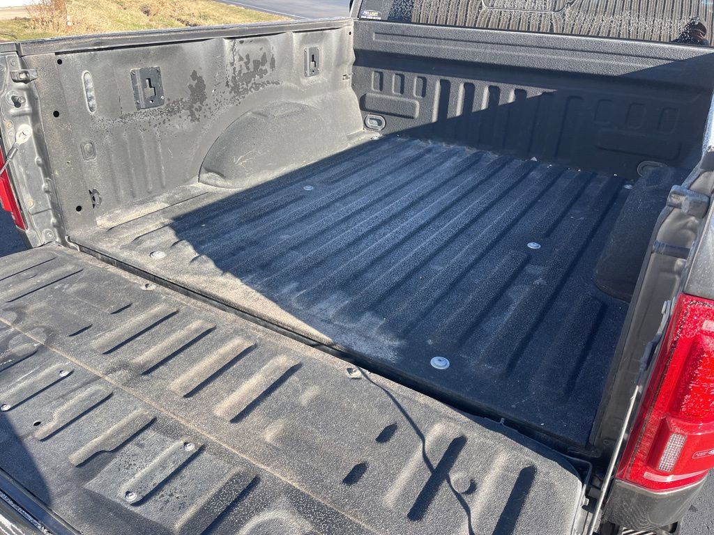 Used 2015 Ford F150 Lariat image 14