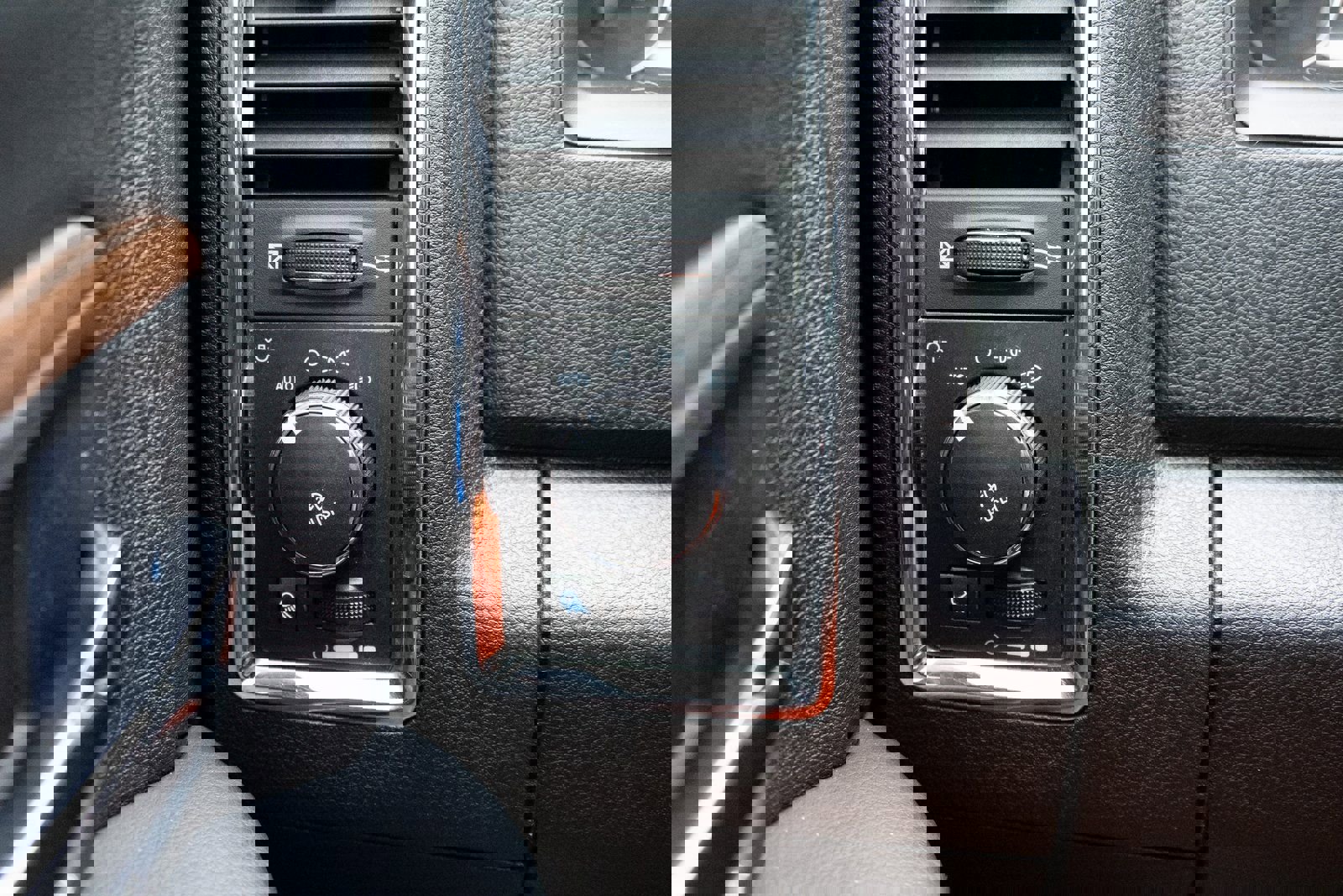 Used 2013 RAM 2500 Laramie image 14