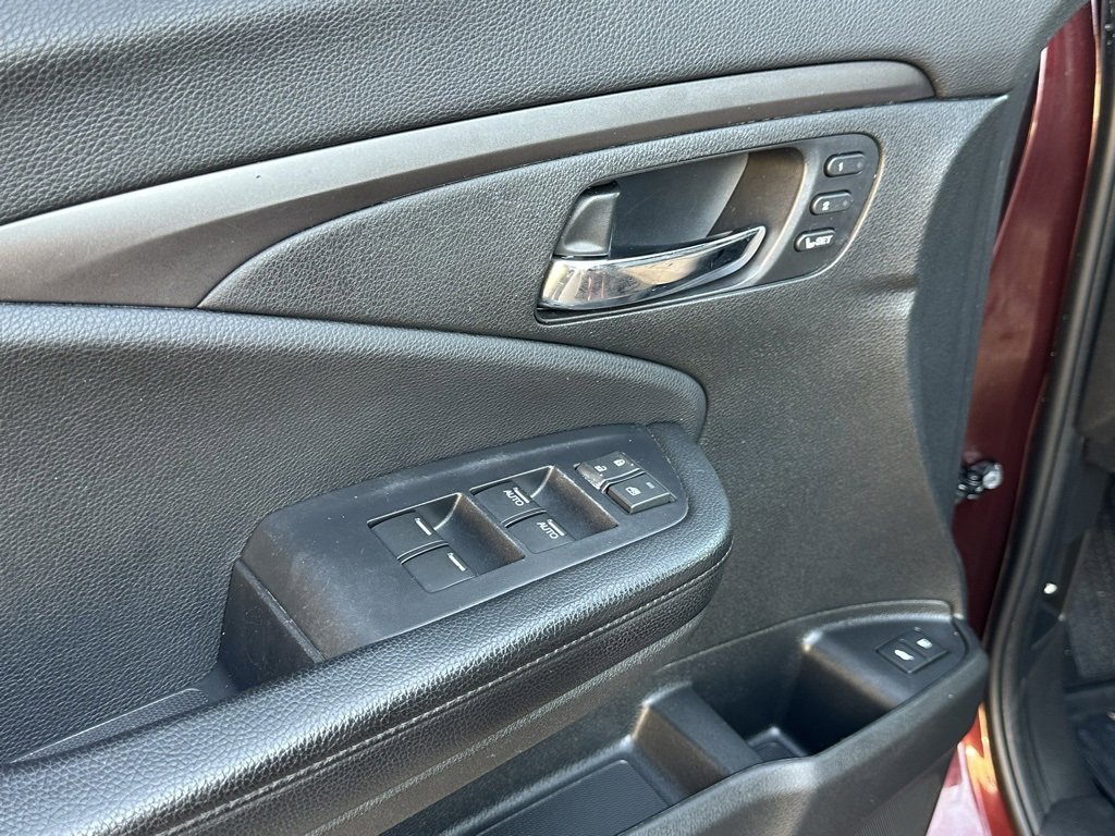 Used 2019 Honda Passport EX-L image 16