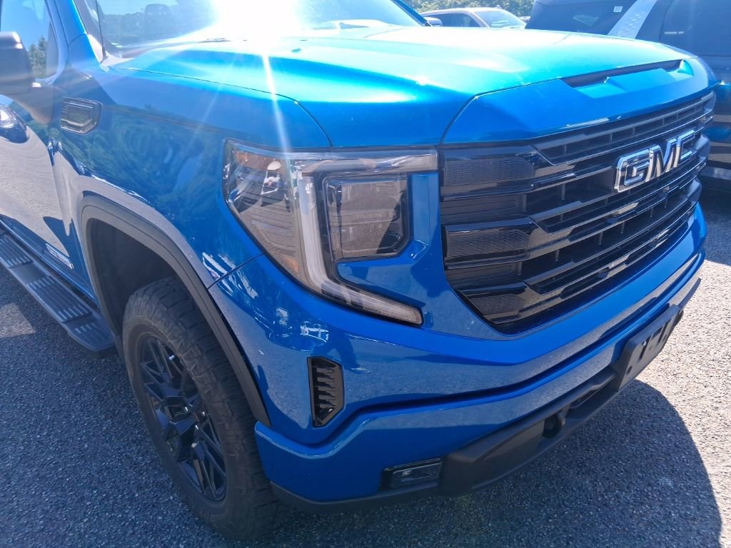 Used 2023 GMC Sierra 1500 Elevation AWD/4WD image 15