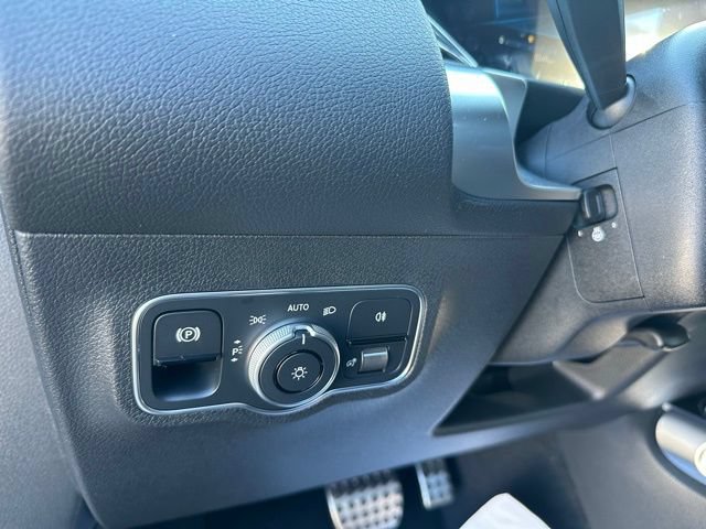 New 2026 Mercedes-Benz GLB 35 AMG 4MATIC image 17