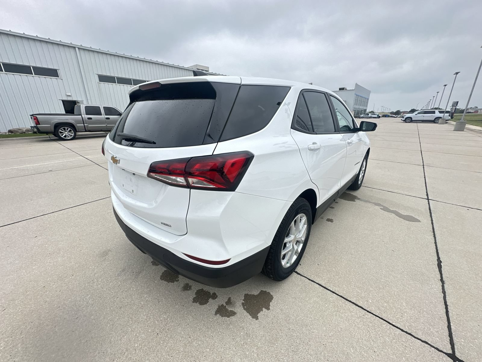 Certified 2024 Chevrolet Equinox LS w/ LS Convenience Package AWD/4WD image 14