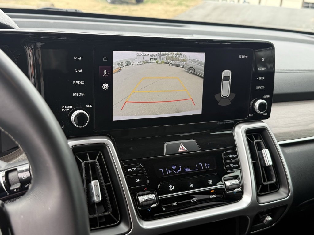 Used 2023 Kia Sorento EX image 23