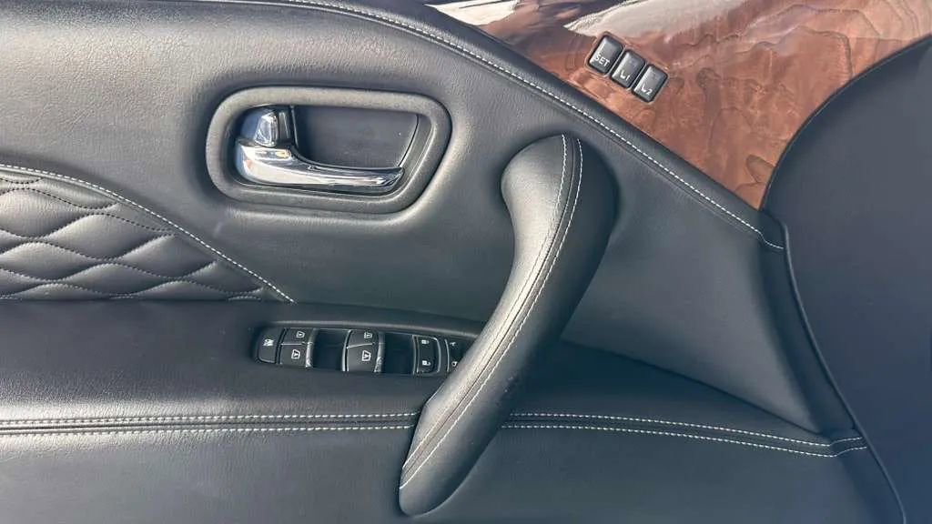 Used 2018 INFINITI QX80 2WD w/ Deluxe Technology Package image 19