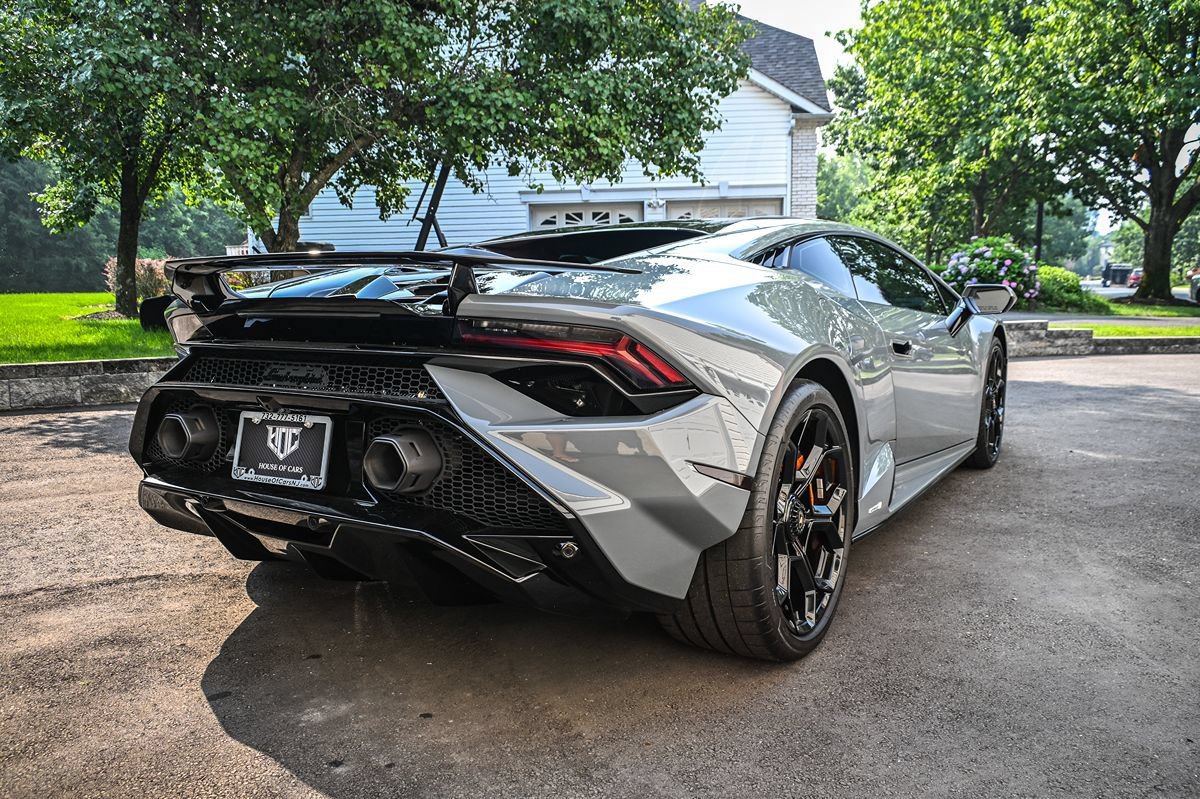 Used 2024 Lamborghini Huracan Tecnica RWD image 26