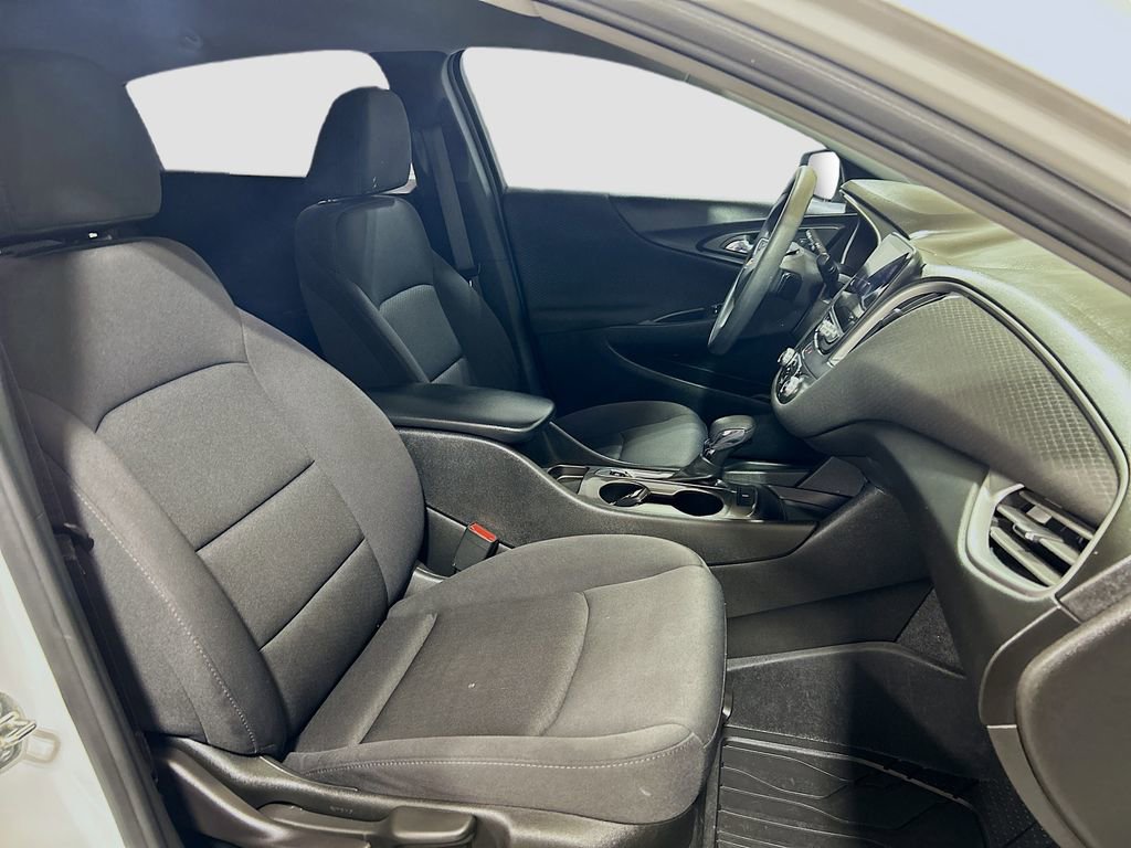 Used 2023 Chevrolet Malibu LS w/ LPO, Floor Liner Package FWD image 23