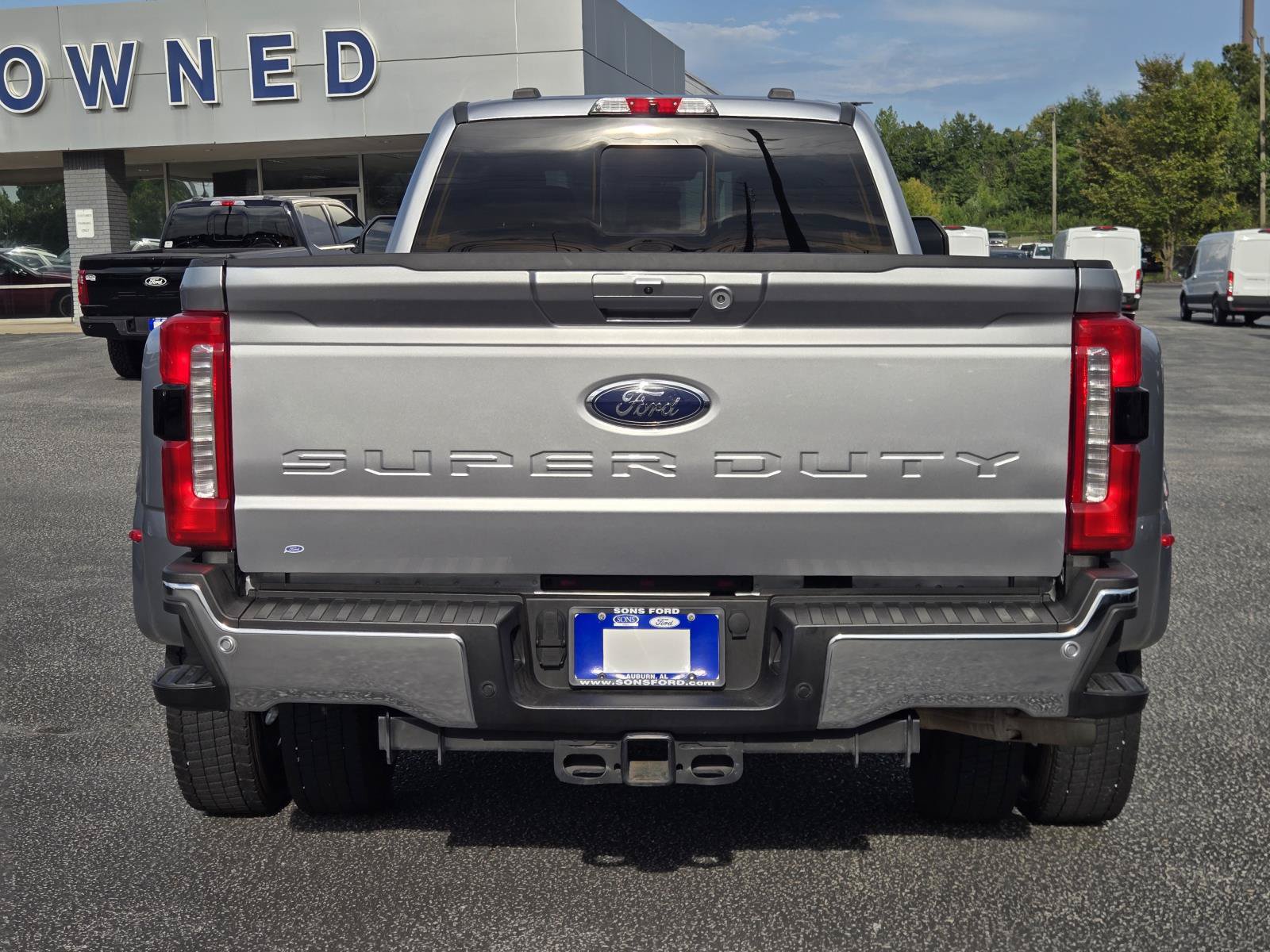 Used 2023 Ford F450 Lariat w/ Lariat Ultimate Package AWD/4WD image 8