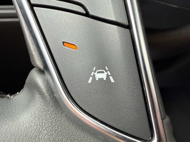 Certified 2024 Cadillac XT5 Luxury w/ LPO, Floor Liner Package AWD/4WD image 41